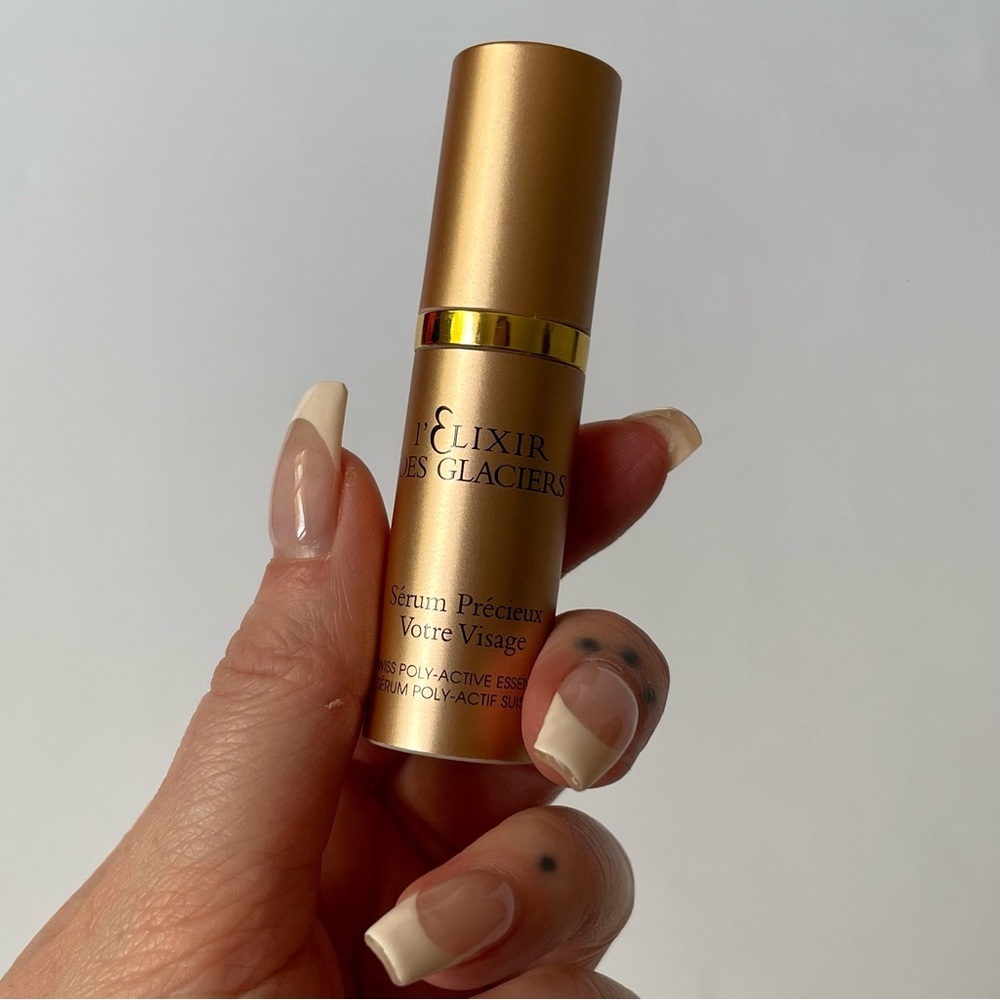 Valmont L’Elixir des Glaciers Sérum Précieux Votre Visage - 5 ml Travel Size